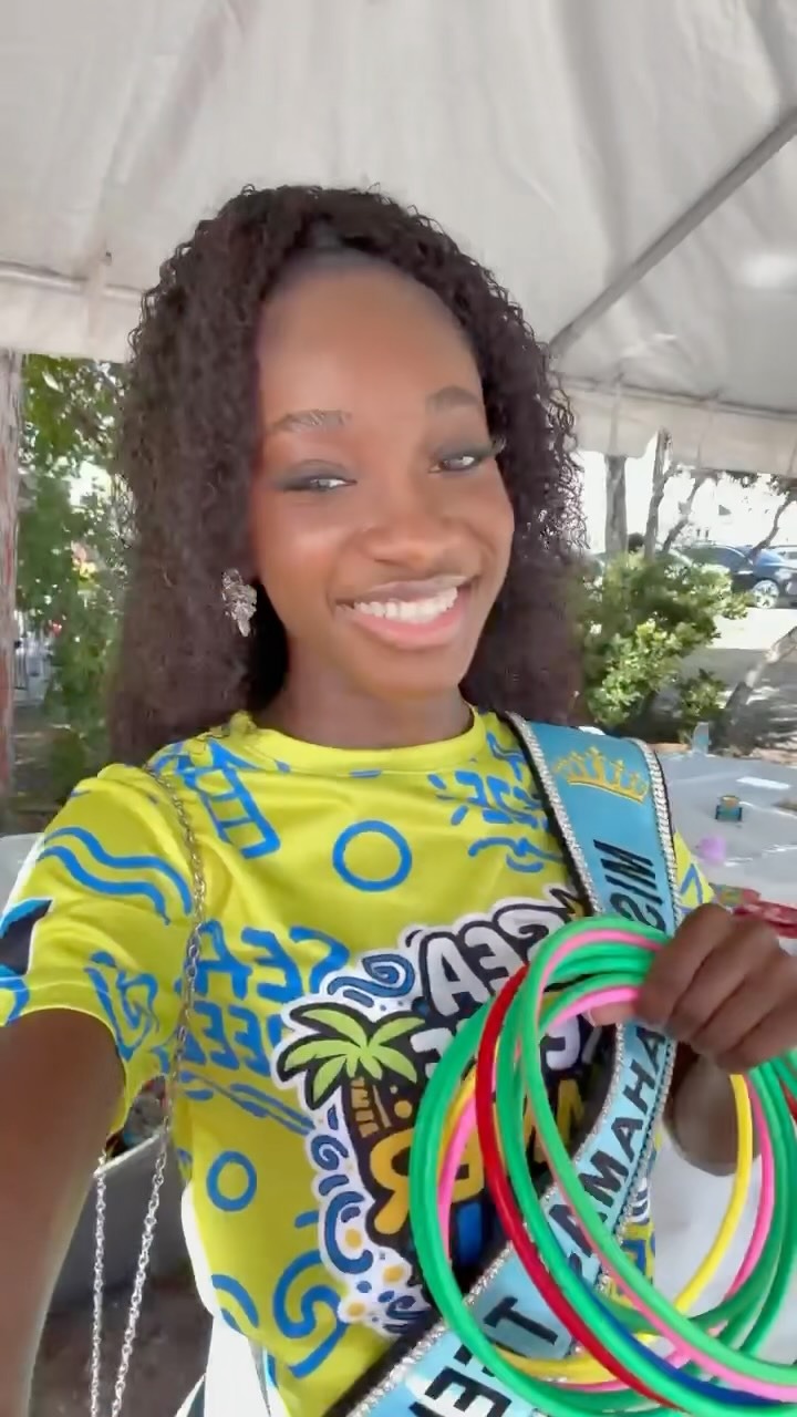 Serving, Smiling, Making Memories: Jaden Rolle Volunteers at the Sea Breeze Back to School Jamboree